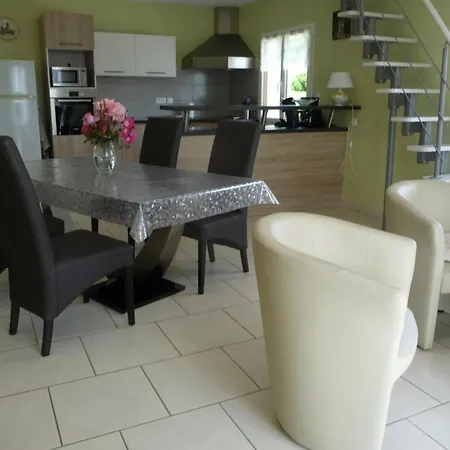 Maison A Salignac-eyvigues Avec Terrasse, Wifi Et Parking - Fr-1-616-116 *